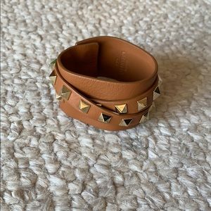 Valentino Rockstud Double wrap leather bracelet
